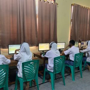 Implementasi Sertifikasi Internasional Kemampuan Bahasa Inggris TOEIC 2024 di SMK Swadhipa 2 Natar