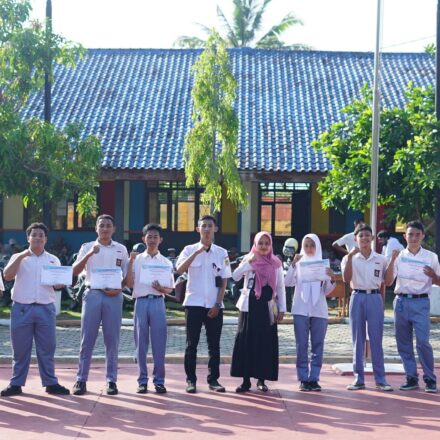 Pembagian Rapor Kelas X, XI Tahun Ajaran 2024/2025