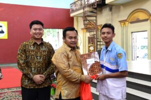 Muhammad-Revaldy-Juara-1-NCC-Teknokrat-2025-01