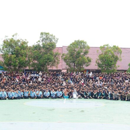 Memperingati Hari Batik Nasional di SMKS Swadhipa 2 Natar