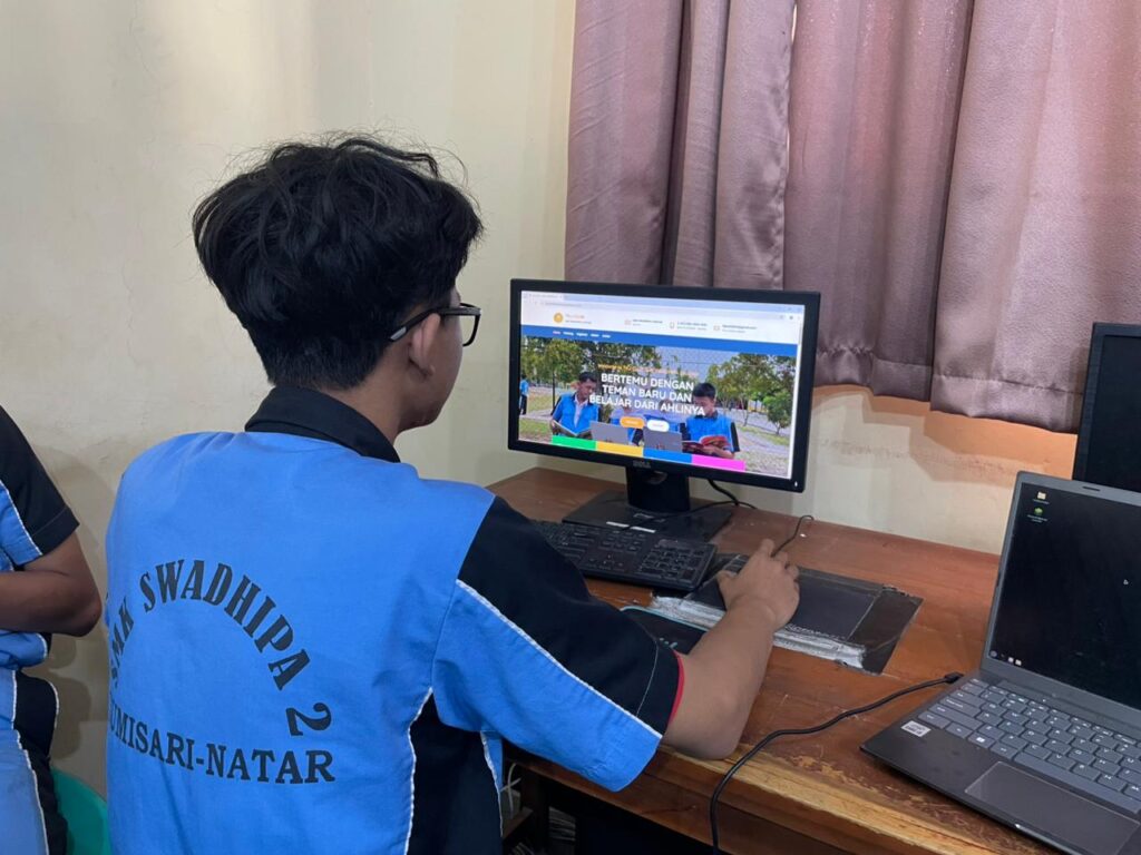 Mapel Project PKL Teknik Komputer dan Jaringan di SMKS Swadhipa 2 Natar