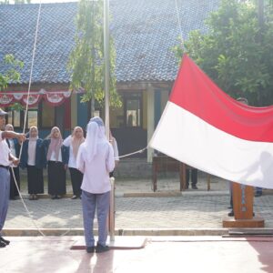 Upacara Bendera Senin Pagi Menumbuhkan Disiplin dan Kepatuhan Tata Tertib