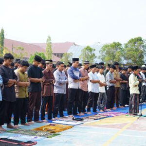 Doa Bersama Seluruh Warga SMKS Swadhipa 2 Natar Gelar Sholat Istighosah Mohon Turunnya Hujan